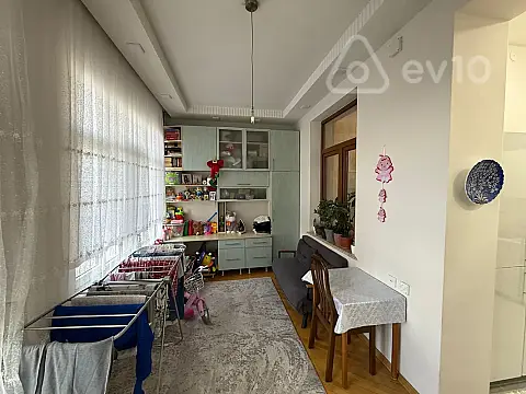 Kirayə verilir 3 otaqlı köhnə tikili 75 m²