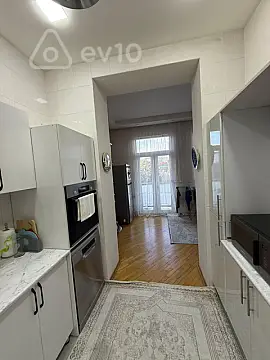 Kirayə verilir 3 otaqlı köhnə tikili 75 m²