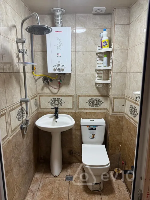 Kirayə verilir 2 otaqlı yeni tikili 55 m²