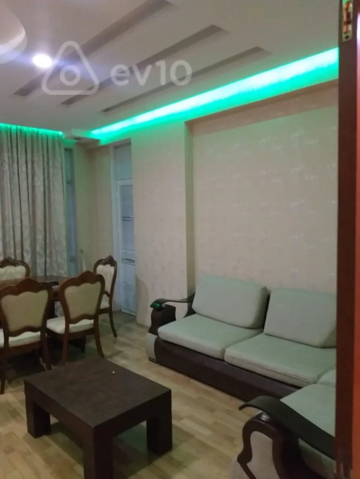 Kirayə verilir 2 otaqlı yeni tikili 95 m²
