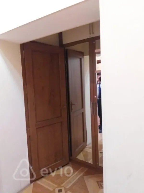 Kirayə verilir 2 otaqlı yeni tikili 95 m²