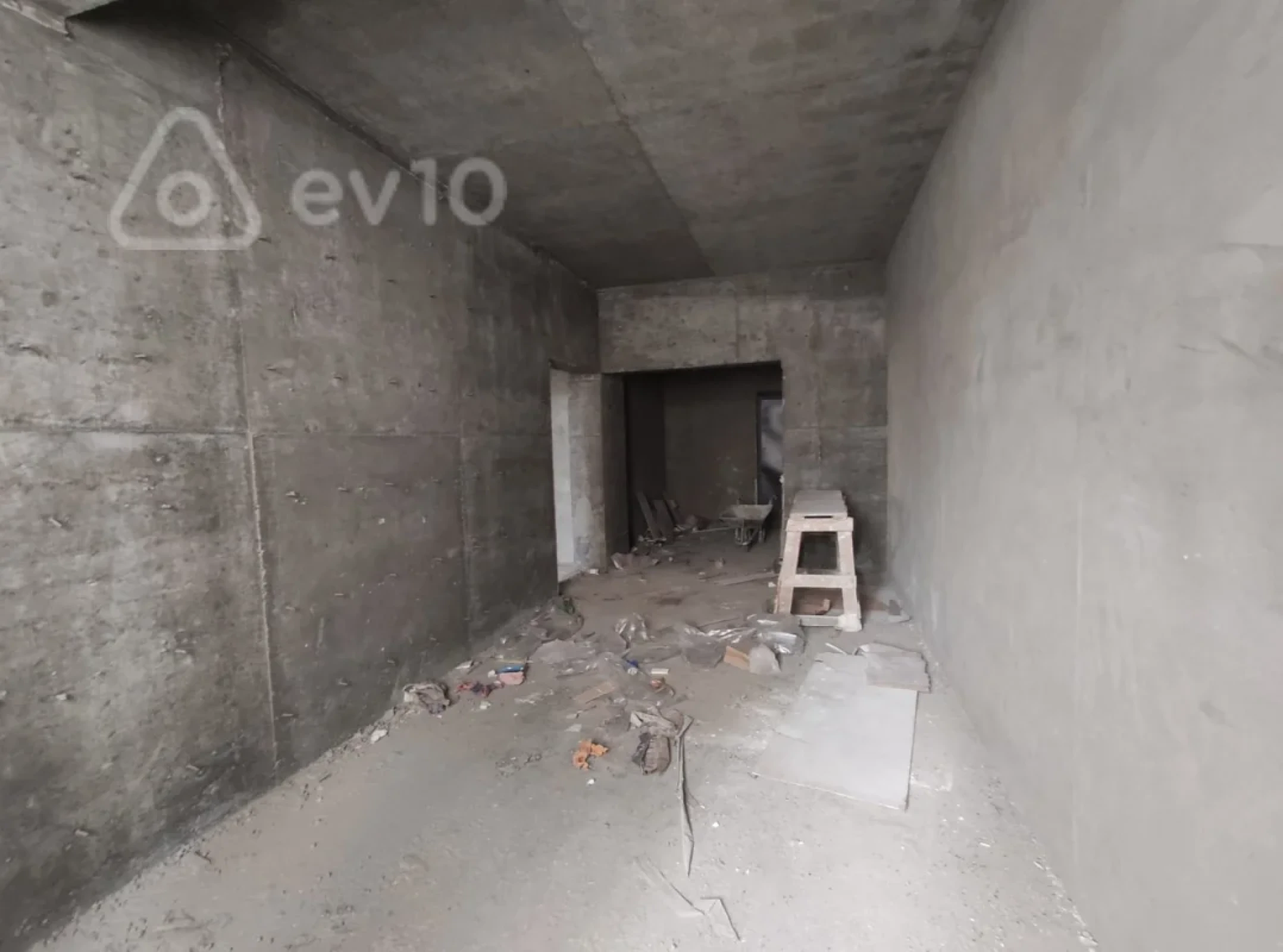 Satılır 3 otaqlı yeni tikili 105 m²