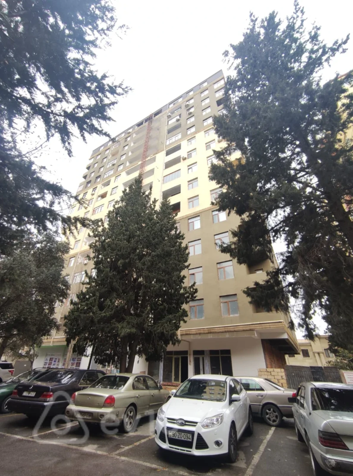 Satılır 3 otaqlı yeni tikili 105 m²