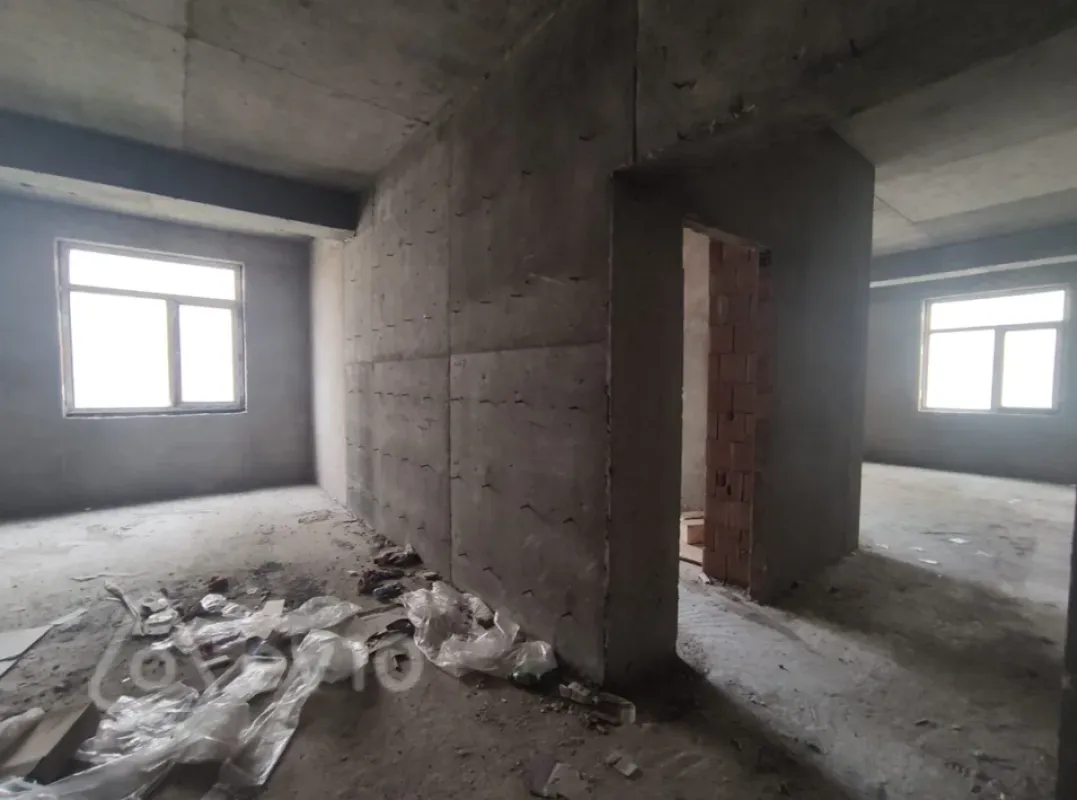 Satılır 3 otaqlı yeni tikili 105 m²