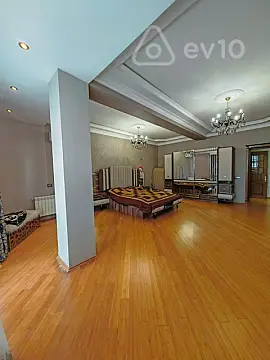 Kirayə verilir 2 otaqlı yeni tikili 150 m²
