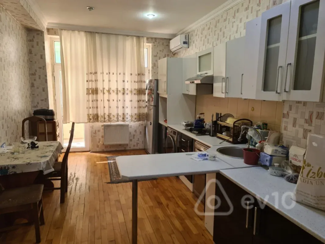 Satılır 3 otaqlı yeni tikili 152 m²