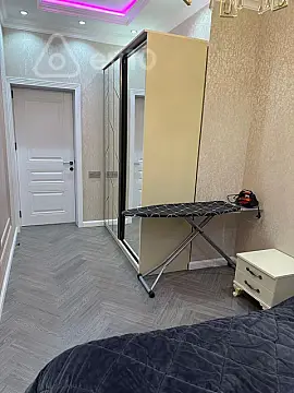 Kirayə verilir 2 otaqlı yeni tikili 75 m²