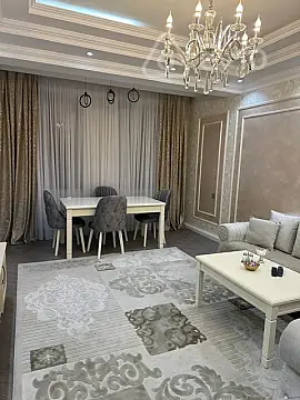 Kirayə verilir 2 otaqlı yeni tikili 75 m²