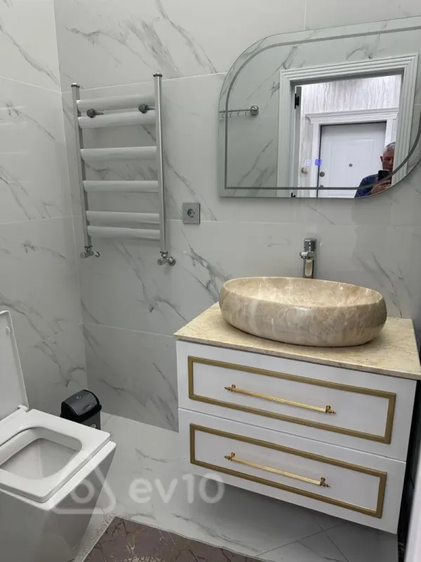 Kirayə verilir 2 otaqlı yeni tikili 75 m²