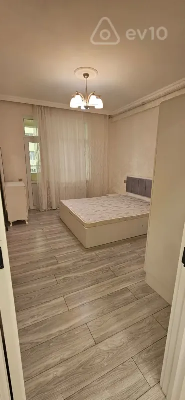 Kirayə verilir 2 otaqlı yeni tikili 65 m²