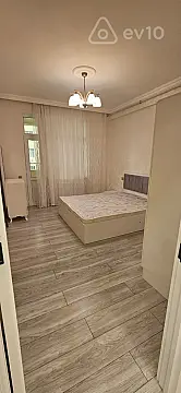 Kirayə verilir 2 otaqlı yeni tikili 65 m²