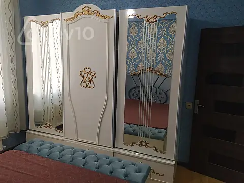 Kirayə verilir 2 otaqlı köhnə tikili 65 m²