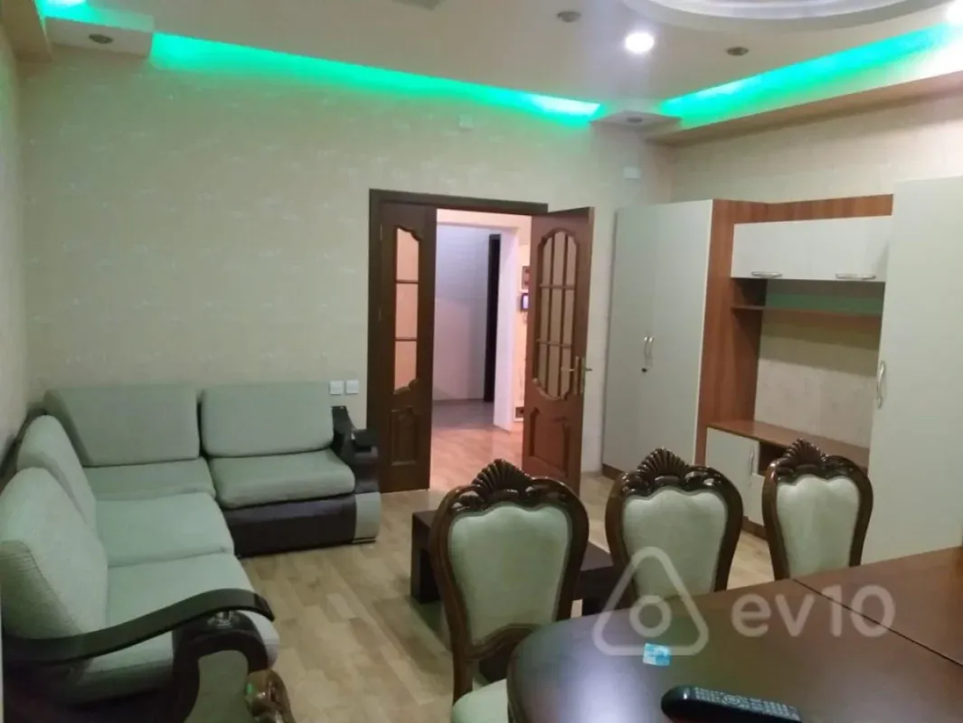 Kirayə verilir 2 otaqlı yeni tikili 95 m²