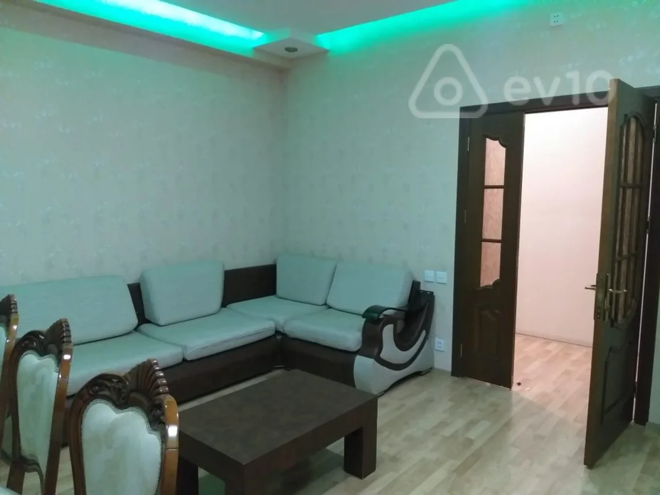 Kirayə verilir 2 otaqlı yeni tikili 95 m²