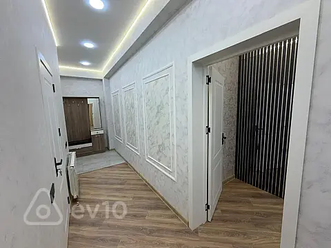 Kirayə verilir 2 otaqlı yeni tikili 50 m²