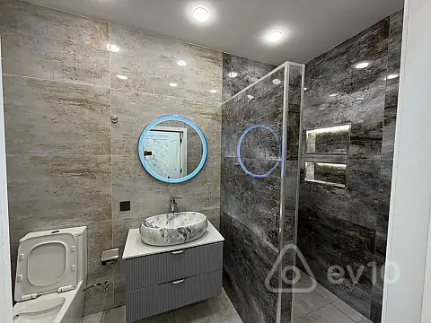 Kirayə verilir 2 otaqlı yeni tikili 50 m²