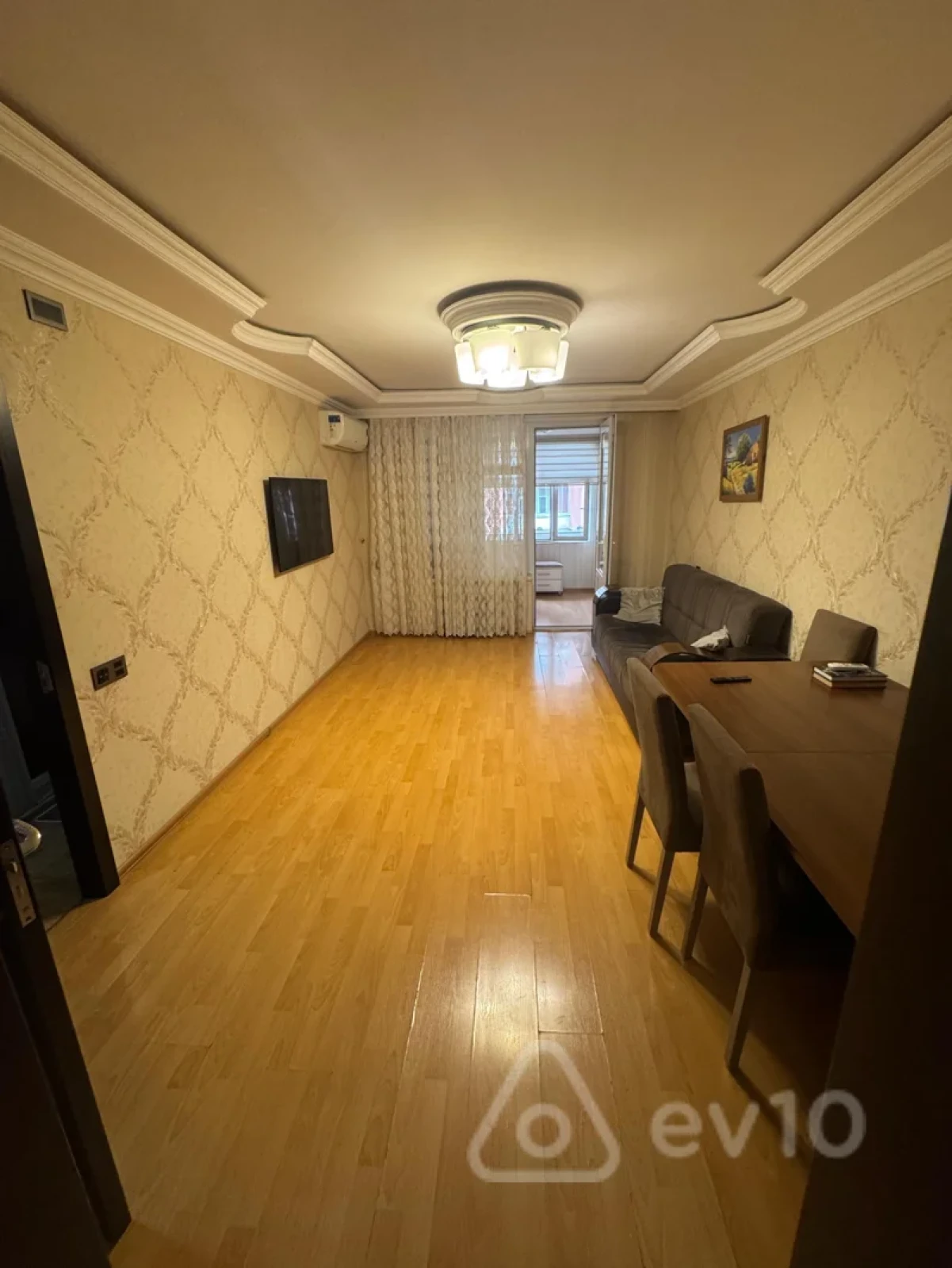Kirayə verilir 3 otaqlı köhnə tikili 85 m²