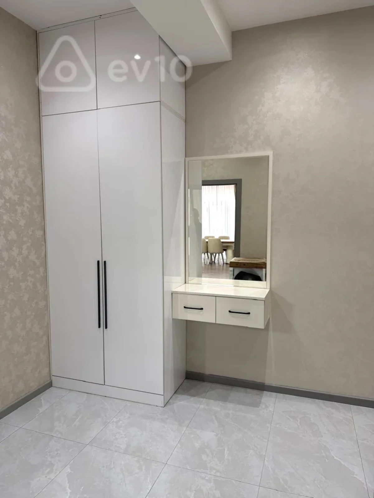 Kirayə verilir 2 otaqlı yeni tikili 91 m²