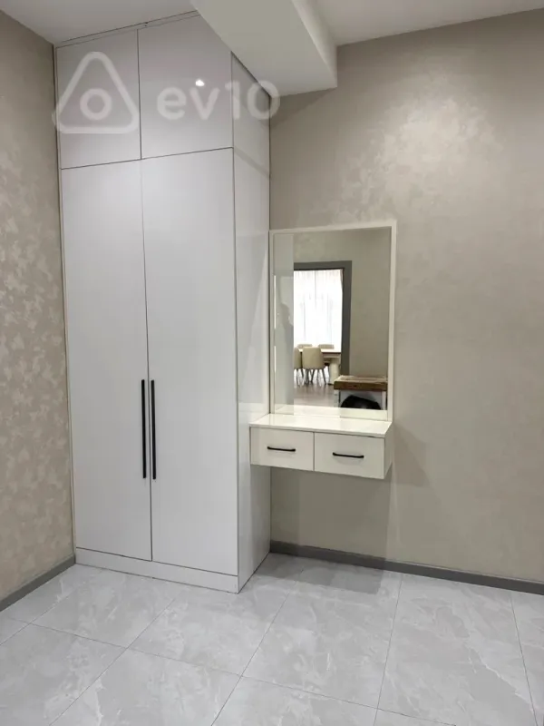 Kirayə verilir 2 otaqlı yeni tikili 91 m²