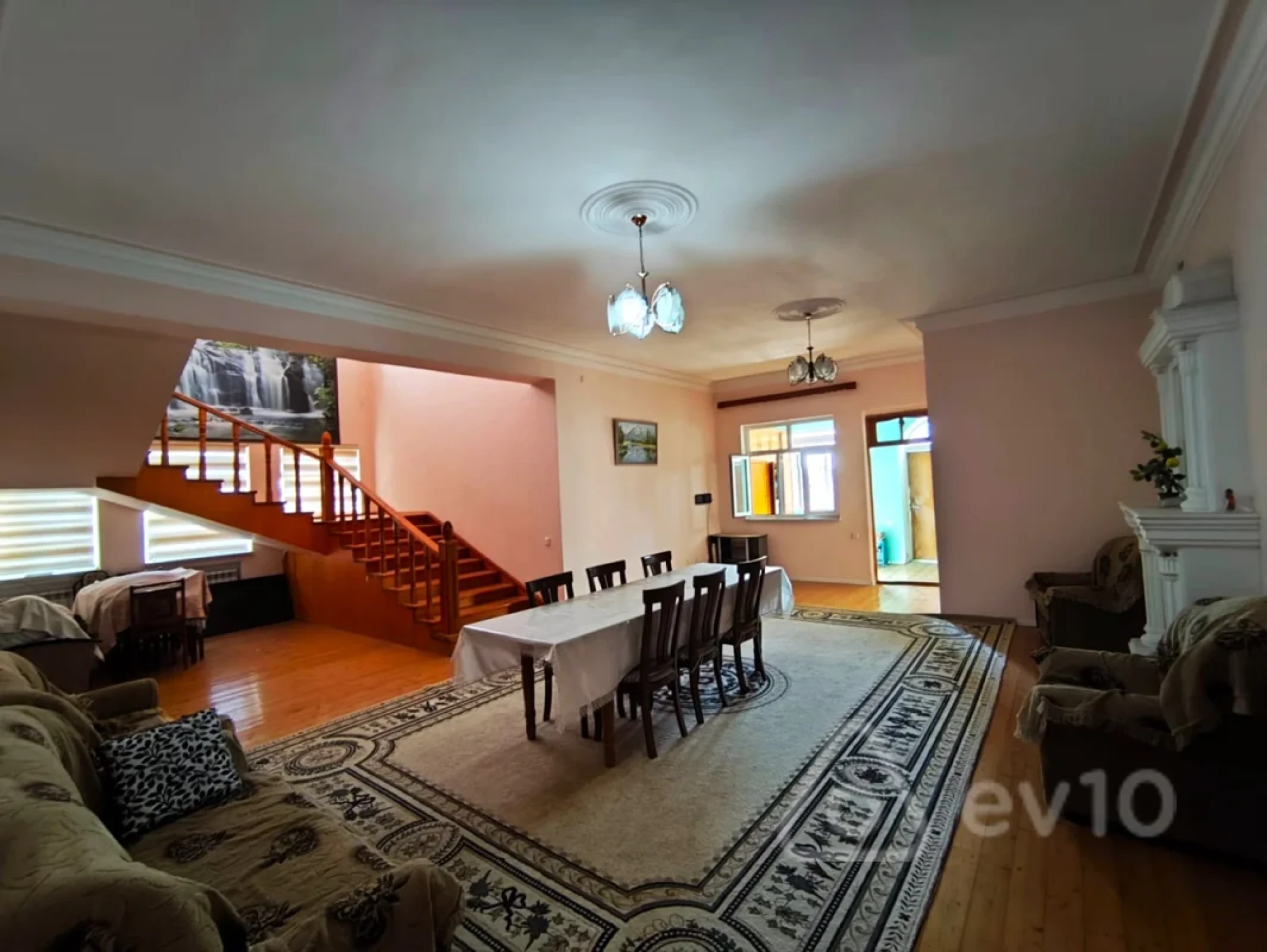 Kirayə verilir mənzil 400 m²