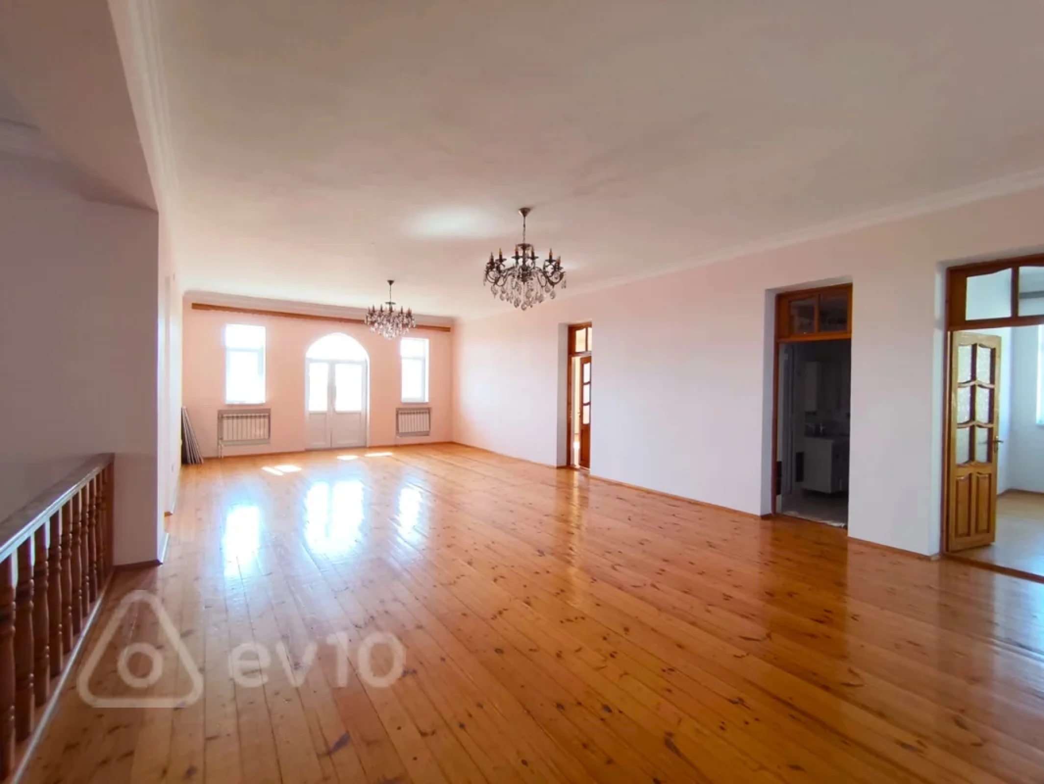 Kirayə verilir mənzil 400 m²