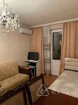 Kirayə verilir 1 otaqlı köhnə tikili 40 m²