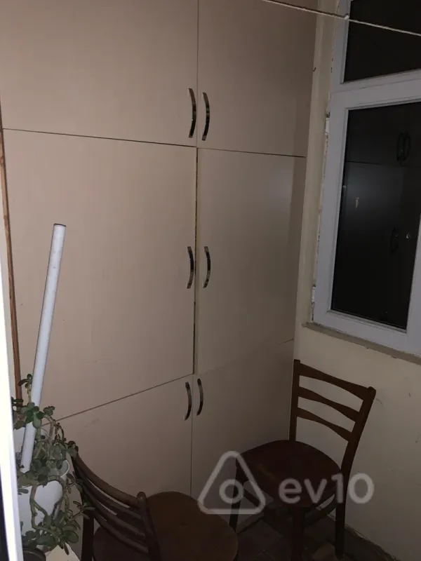 Kirayə verilir 1 otaqlı köhnə tikili 40 m²