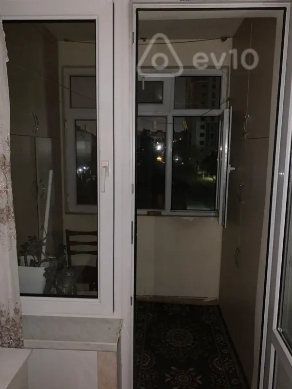 Kirayə verilir 1 otaqlı köhnə tikili 40 m²