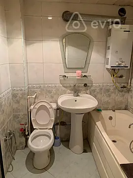 Kirayə verilir 1 otaqlı köhnə tikili 40 m²