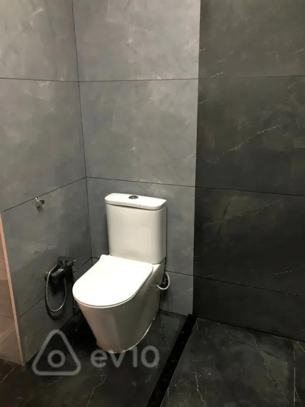 Satılır 4 otaqlı həyət evi 144 m²