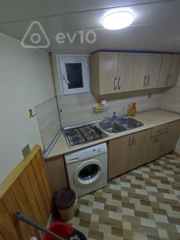 Kirayə verilir 2 otaqlı həyət evi 50 m²