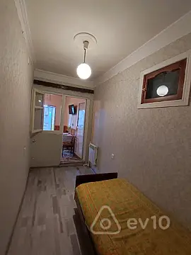 Kirayə verilir 2 otaqlı həyət evi 50 m²