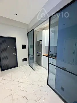 Kirayə verilir 3 otaqlı yeni tikili 175 m²