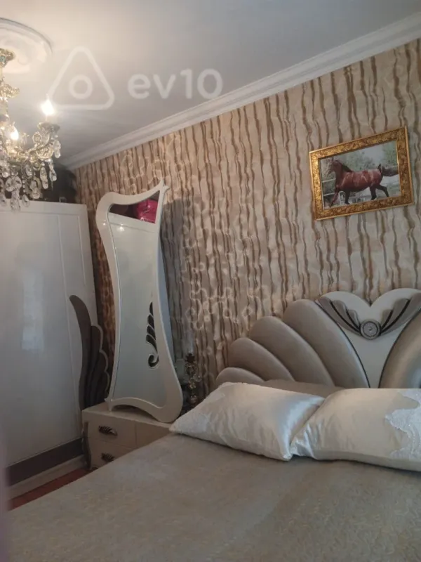 Satılır 4 otaqlı yeni tikili 100 m²