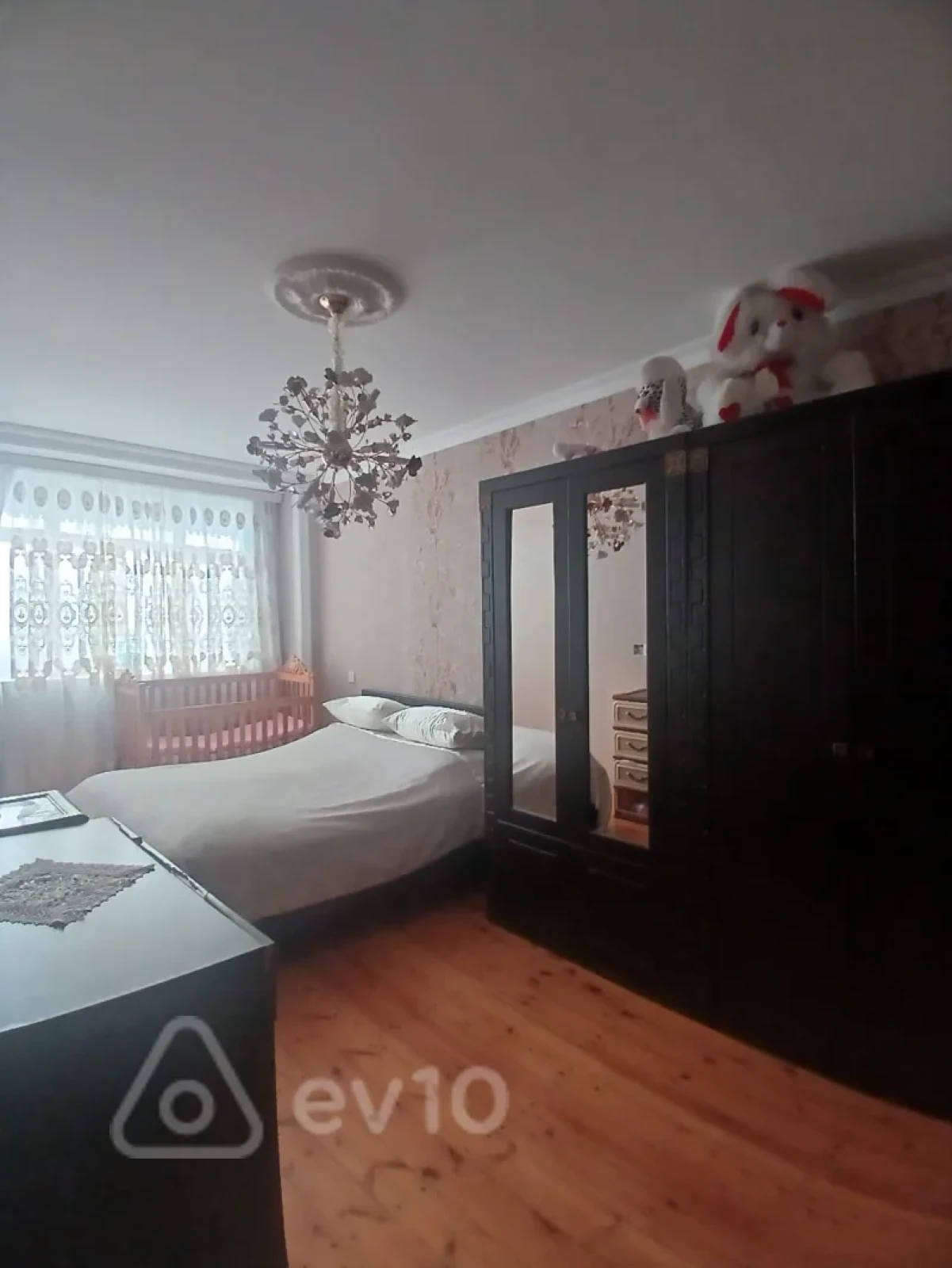 Satılır 4 otaqlı yeni tikili 100 m²