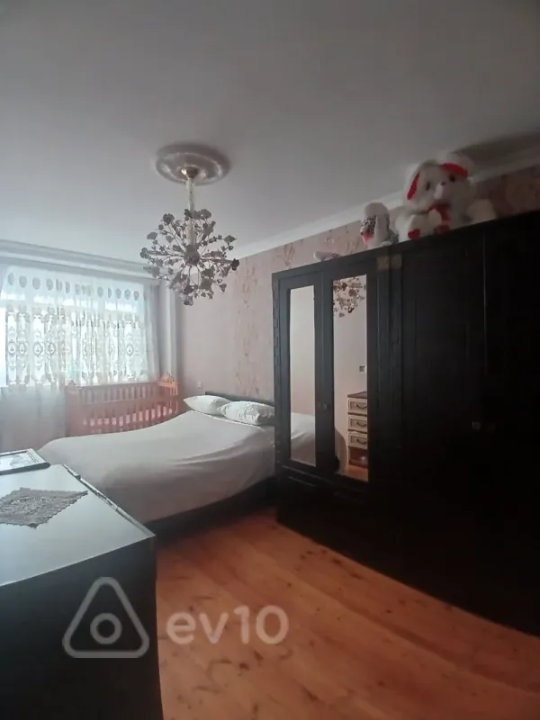 Satılır 4 otaqlı yeni tikili 100 m²