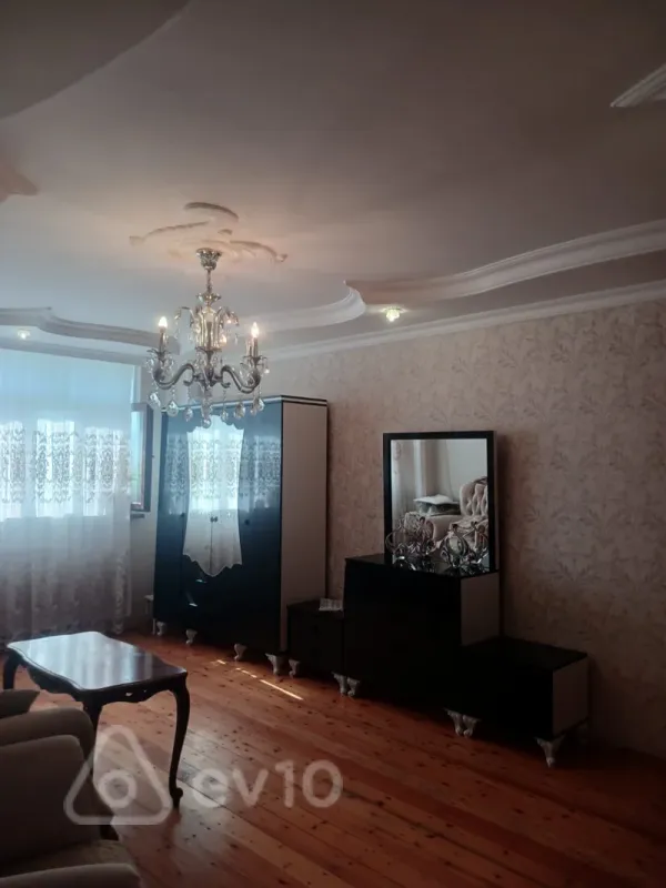 Satılır 4 otaqlı yeni tikili 100 m²