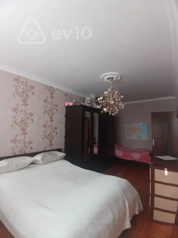 Satılır 4 otaqlı yeni tikili 100 m²