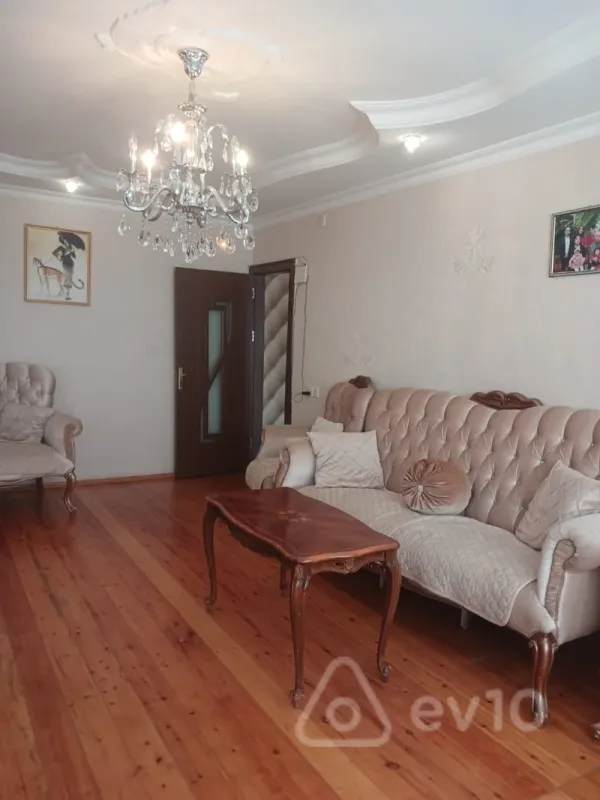 Satılır 4 otaqlı yeni tikili 100 m²