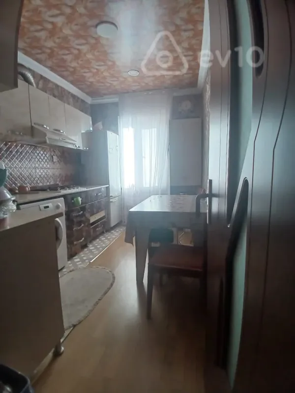 Satılır 4 otaqlı yeni tikili 100 m²