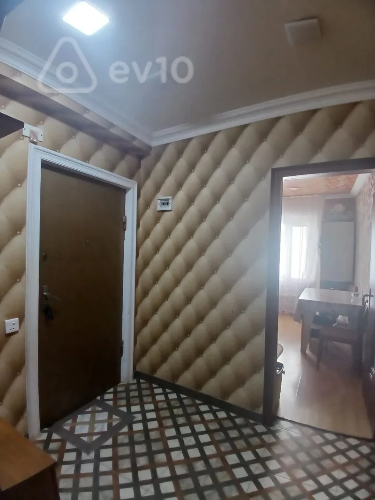 Satılır 4 otaqlı yeni tikili 100 m²