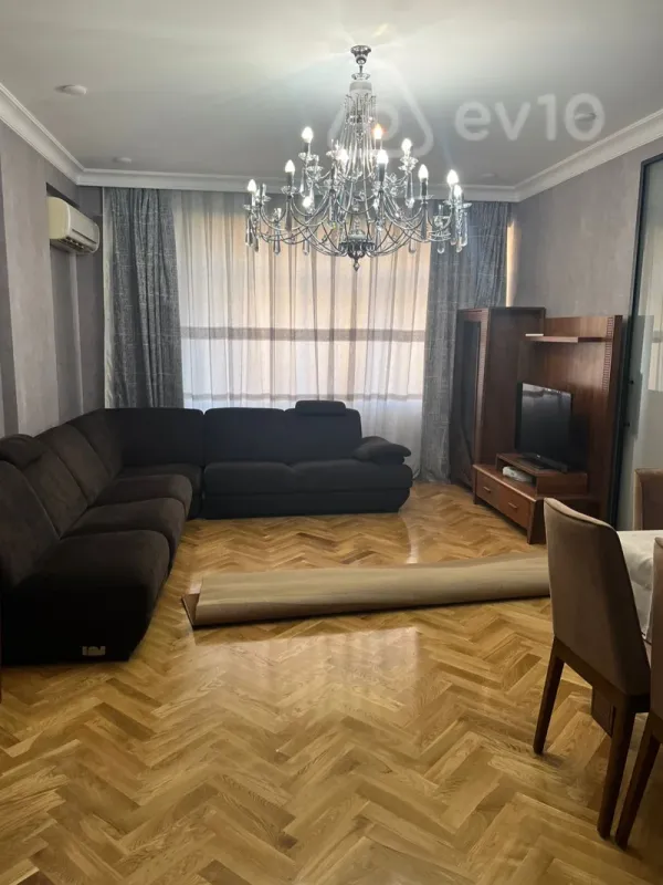 Satılır 3 otaqlı yeni tikili 120 m²