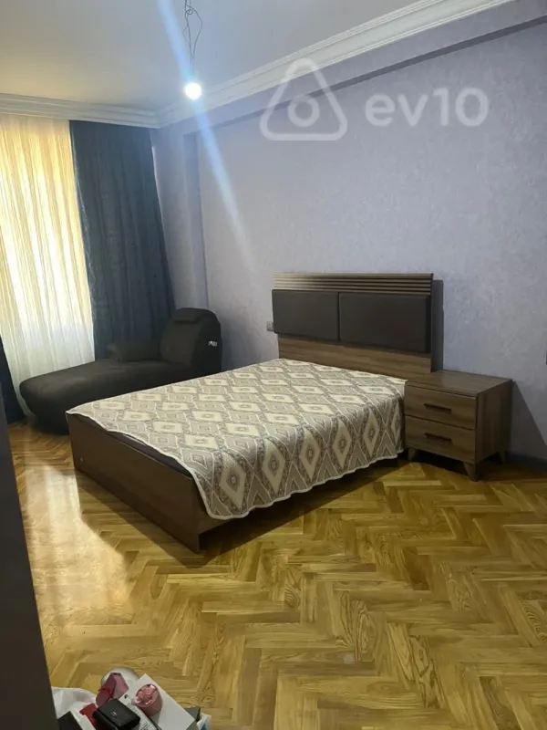 Satılır 3 otaqlı yeni tikili 120 m²