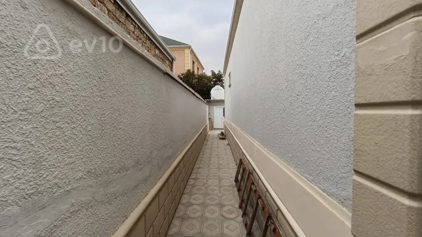 Satılır 4 otaqlı həyət evi 120 m²