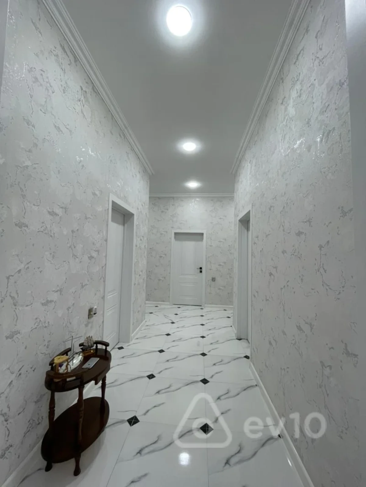 Satılır 4 otaqlı həyət evi 120 m²