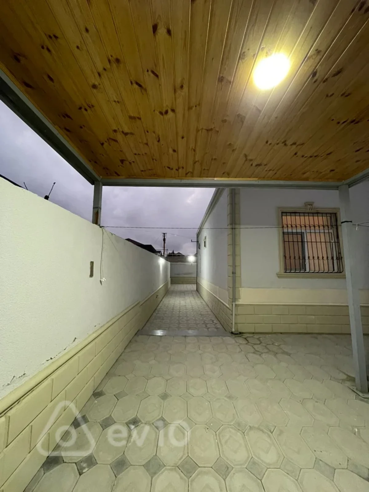 Satılır 4 otaqlı həyət evi 120 m²