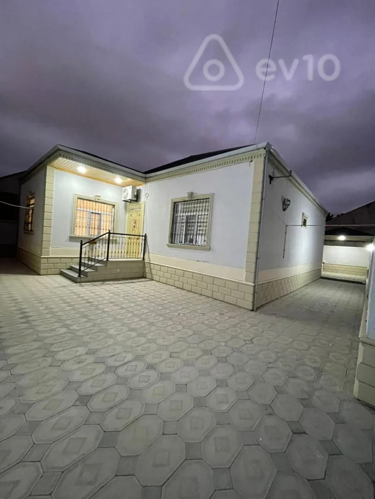 Satılır 4 otaqlı həyət evi 120 m²