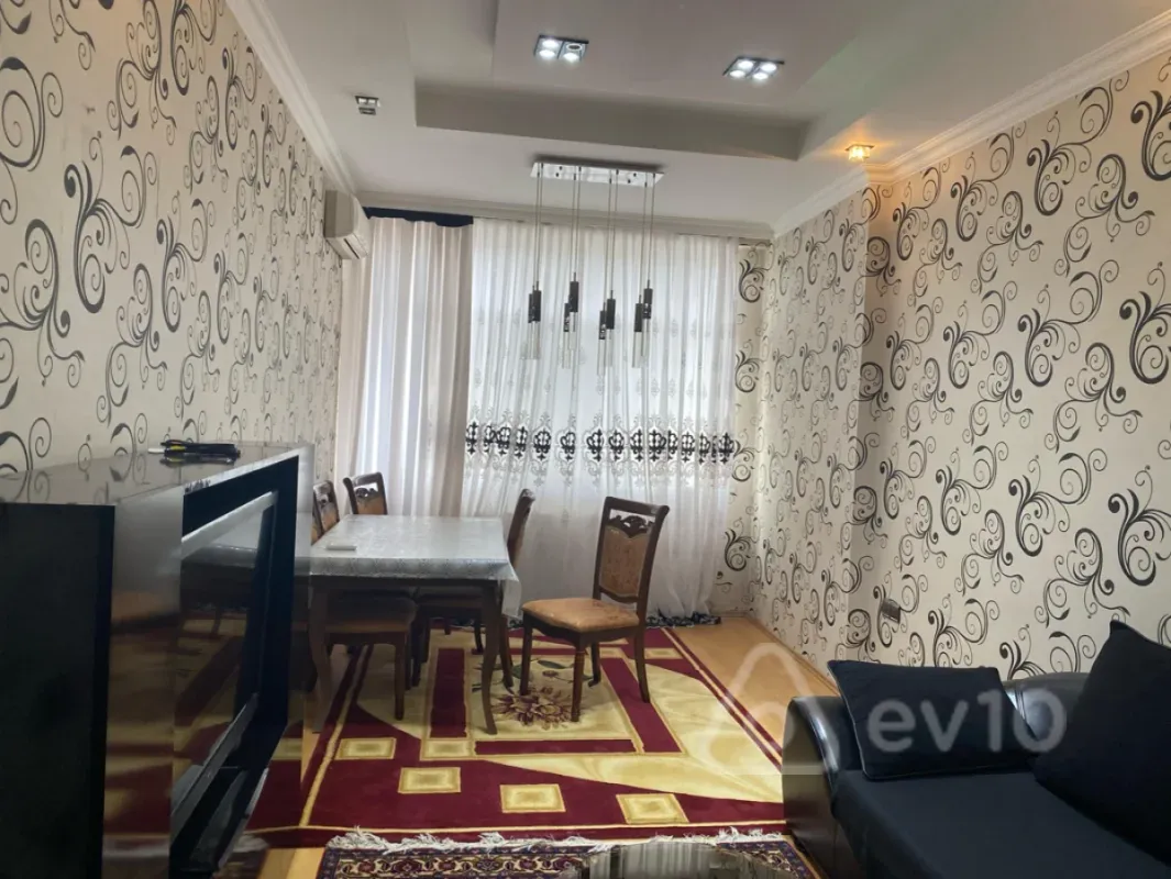Kirayə verilir 3 otaqlı yeni tikili 78 m²