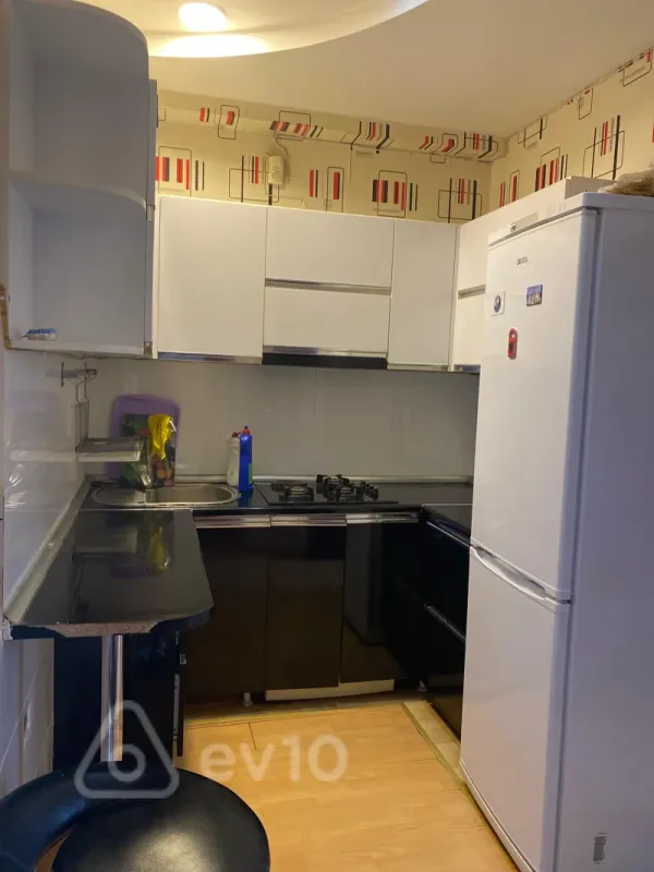 Kirayə verilir 3 otaqlı yeni tikili 78 m²
