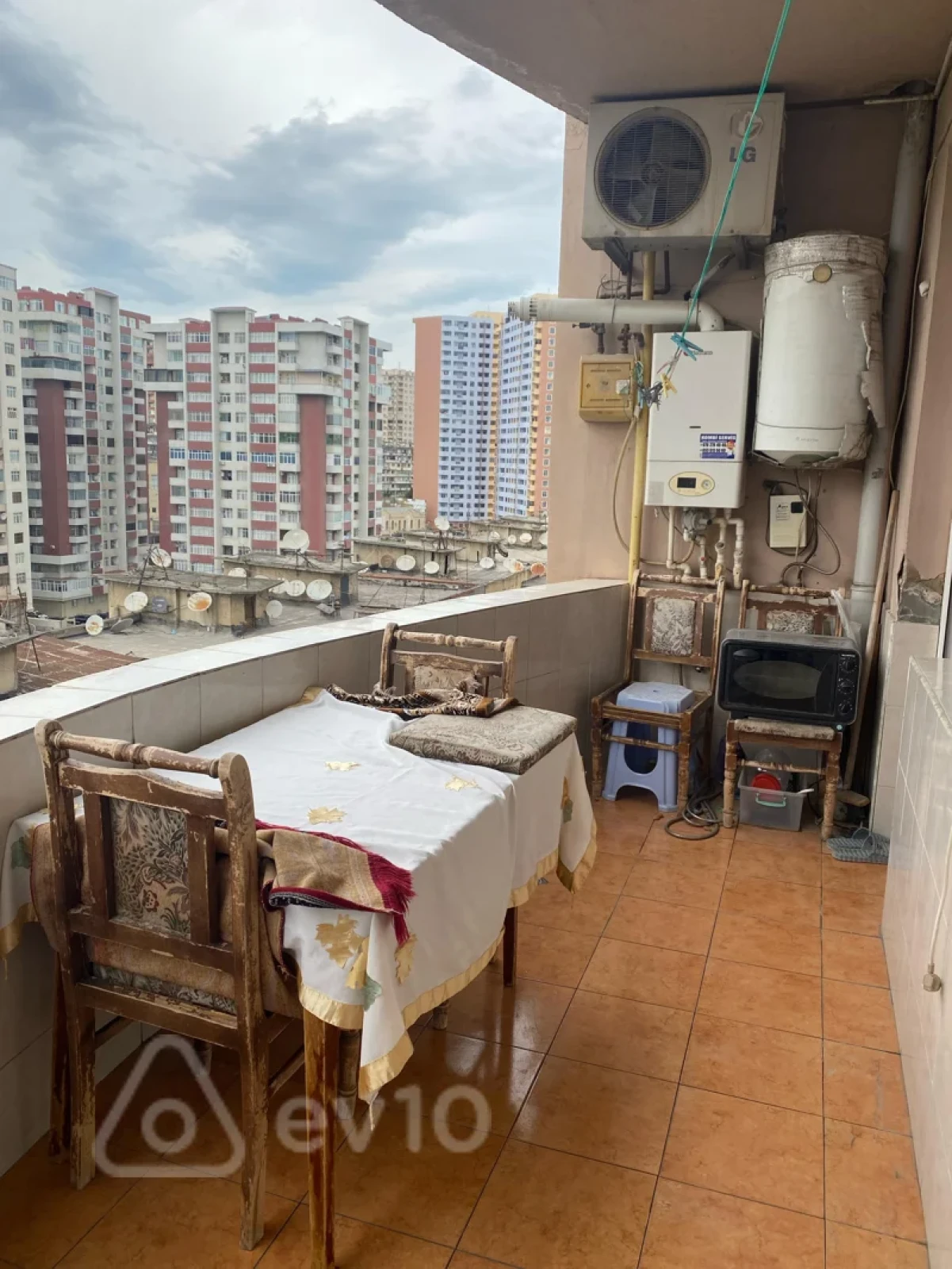 Kirayə verilir 3 otaqlı yeni tikili 78 m²